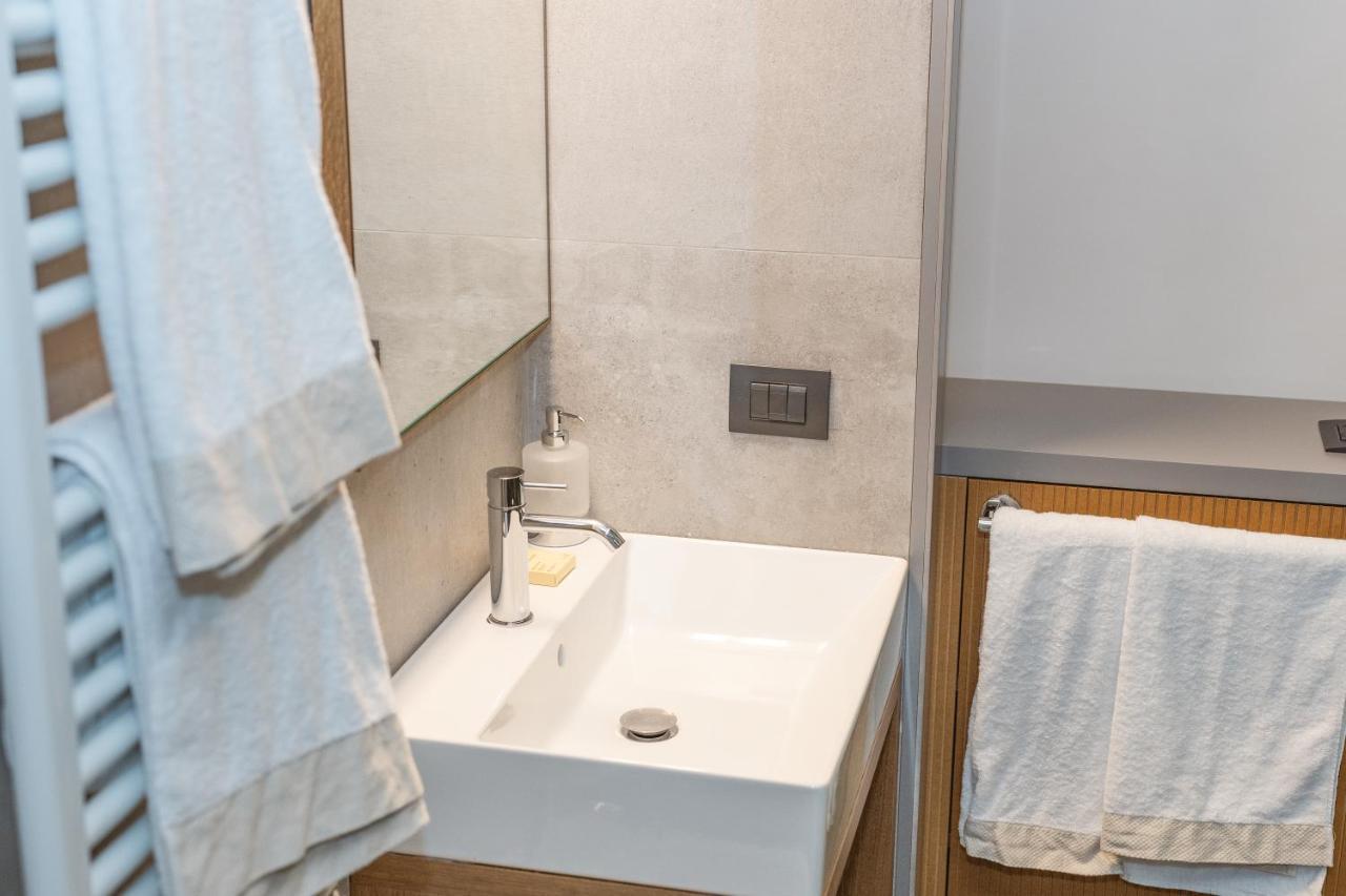 Castel Sant'Angelo Luxury Rooms & Tour Рим Екстер'єр фото